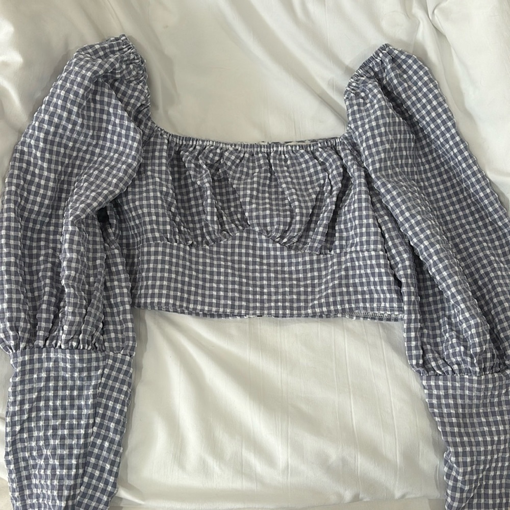 Long sleeve crop top size S